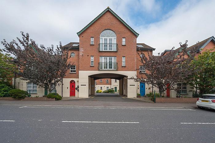 11 Pipers Field, Dundonald